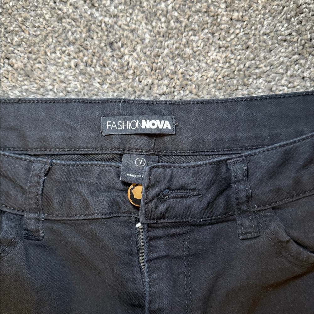 Fashion Nova Black Skinny Jeans Size 7